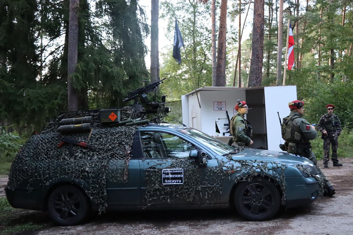 LE VIII:VE RÉPUBLIQUE!